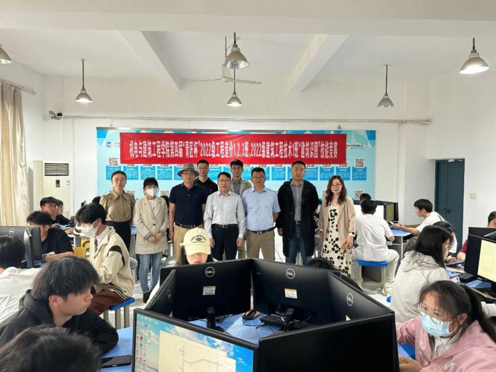 1733b5e63f83406d2b1024e92801b9bb